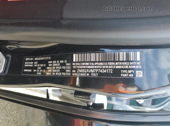 ZN682AVM7P7434172 2023 MASERATI GRECALE Black Widok wnętrza 360 stopni