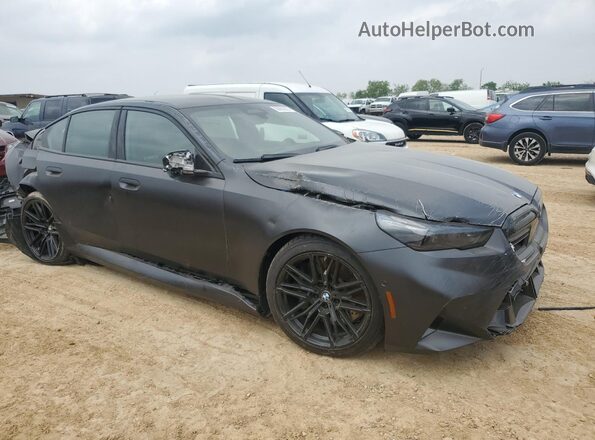 WBS83FK0XSCU02113 2025 BMW M5 Gray Delantero derecho