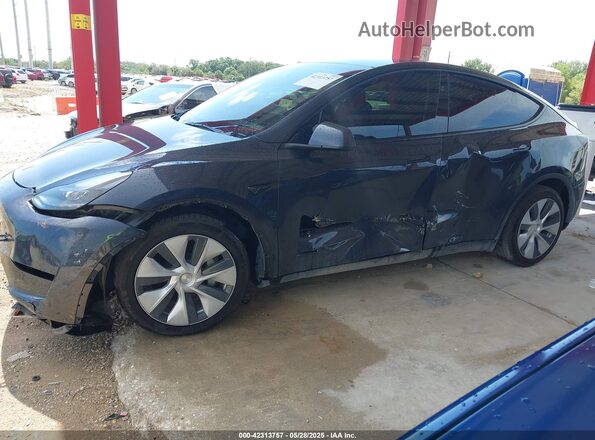 7SAYGDED6RF054342 2024 TESLA MODEL Y Gray Սալոնի 360 աստիճան տեսք