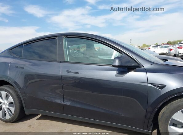 7SAYGDEEXRF080483 2024 TESLA MODEL Y Gray 