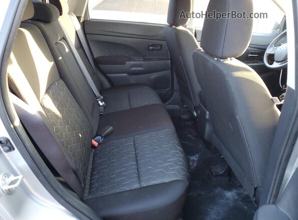 JA4ARUAU9RU005166 2024 MITSUBISHI OUTLANDER Silver 