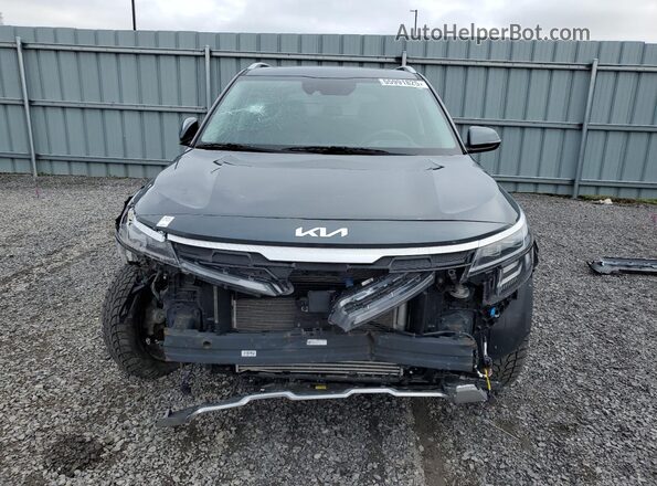 KNDETCA70R7537708 2024 KIA SELTOS Угольный Вид спереди