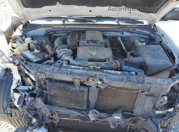 1N6DD0EV9HN750146 2017 NISSAN FRONTIER Белый Вид задней части салона