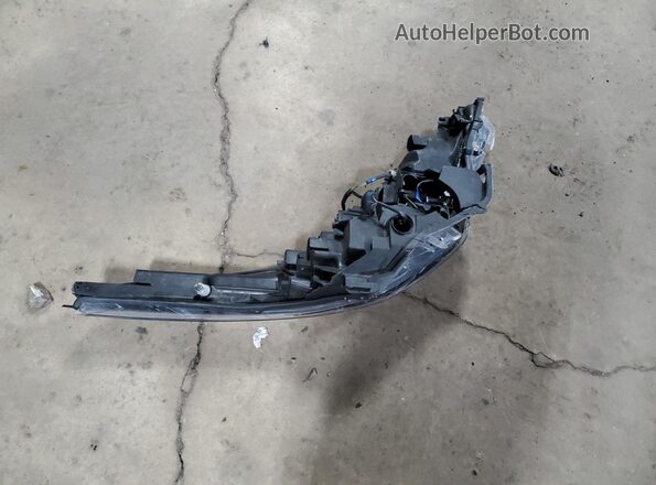 NMTKHMBX9MR135045 2021 TOYOTA LE Black VIN կոդի պիտակի տեսք