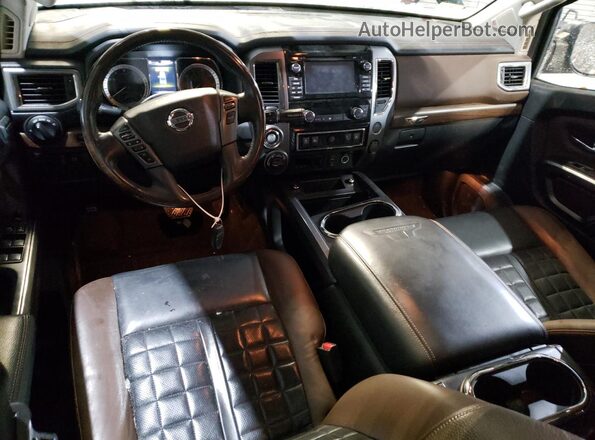1N6AA1E50HN520125 2017 NISSAN TITAN Черный 