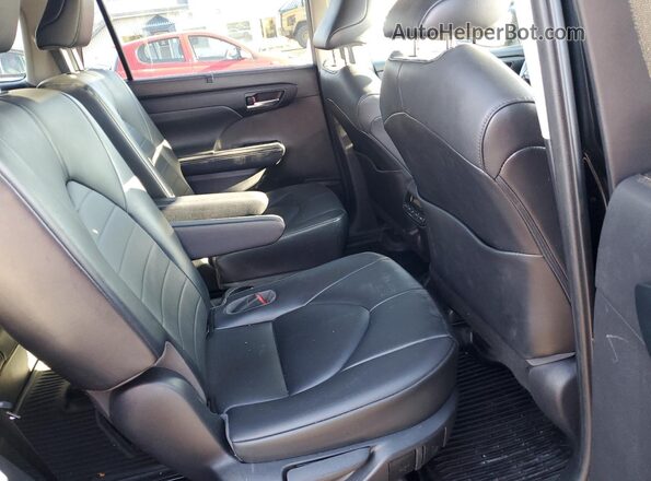 5TDHZRBH9MS112931 2021 TOYOTA LE Black Widok wnętrza z tyłu