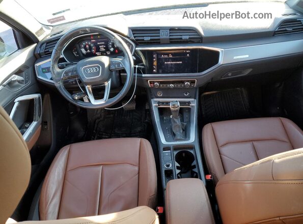 WA1EECF36M1037722 2021 AUDI Q3 Black Dashboard view