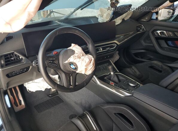 3MF13DM04R8E42079 2024 BMW M2 Blue Vista del salpicadero