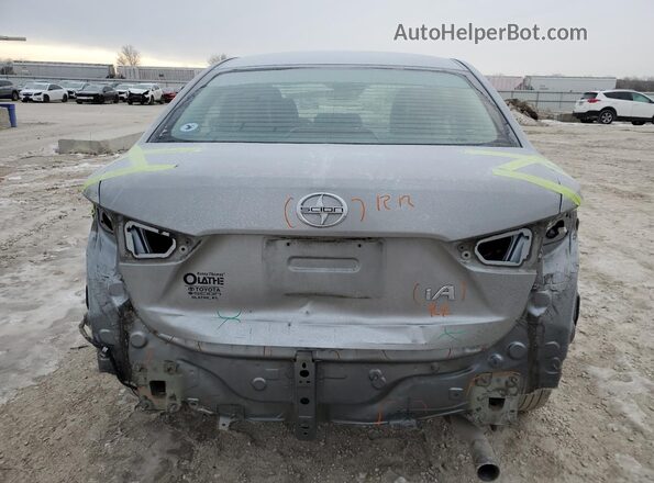 3MYDLBZV7GY142608 2016 TOYOTA SCION Silver უკანა ხედი