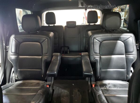 5LMJJ2LT1JEL04387 2018 LINCOLN NAVIGATOR Silver 