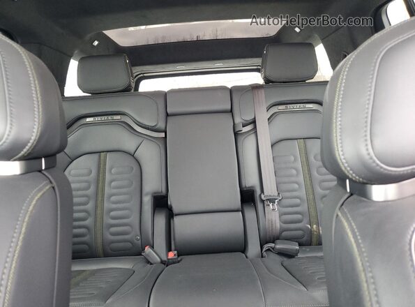 7PDSGABL3PN004096 2023 RIVIAN R1S White უკანა სავარძლების ხედი