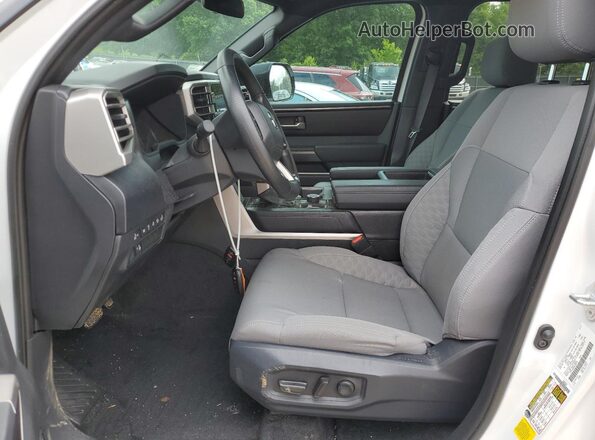 5TFLA5DBXSX246728 2025 TOYOTA TUNDRA Белый Вид салона спереди
