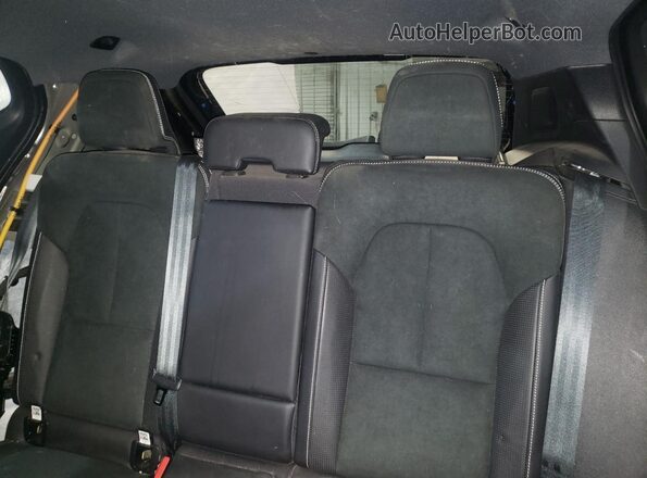 YV4ED3UR0M2582001 2021 VOLVO XC40 Черный Вид задних сидений
