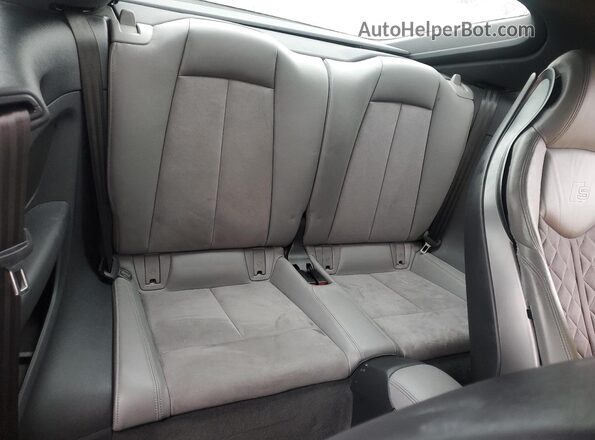 TRUC1AFVXG1033004 2016 AUDI TT Red Widok tylnych siedzeń