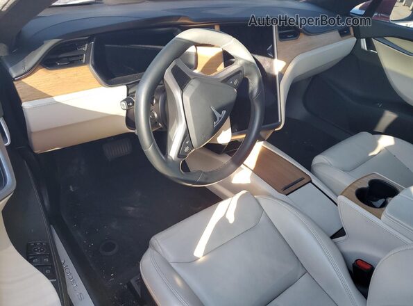 5YJSA1E24LF391469 2020 TESLA MODEL Красный Вид панели приборов