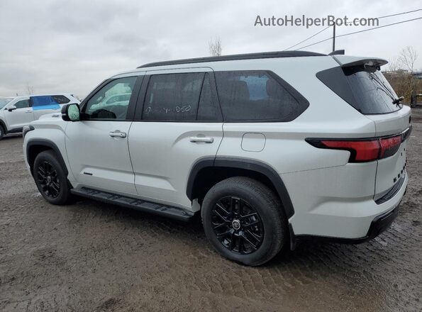 7SVAAABA4RX021568 2024 TOYOTA SEQUOIA White Rear left