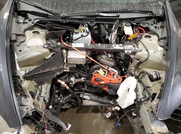 5YJ3E1EA0RF771496 2024 TESLA MODEL Charcoal უკანა სალონის ხედი