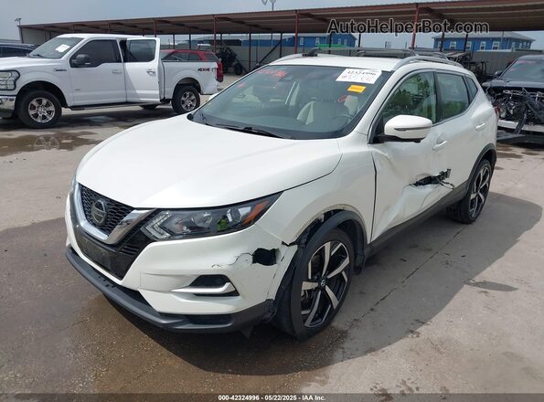 JN1BJ1CV5MW567104 2021 NISSAN ROGUE White Передня ліва чверть