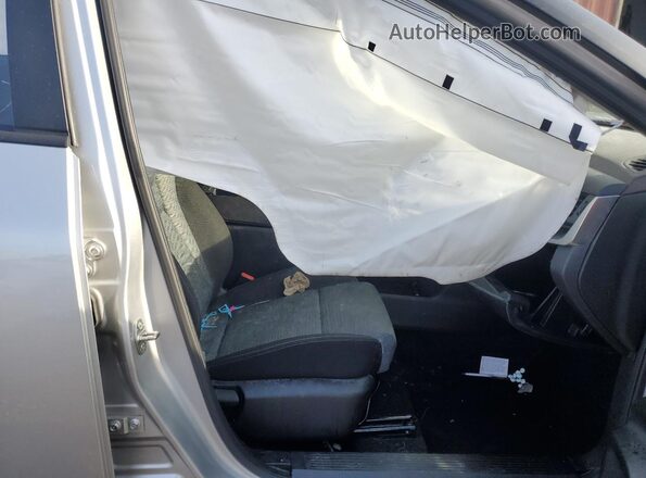 JN8BT3BBXPW466997 2023 NISSAN ROGUE Серебряный Вид салона спереди