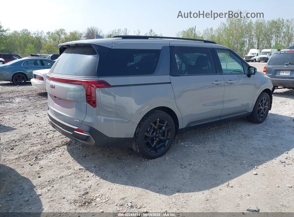 KNDNE5KA8S6042829 2025 KIA CARNIVAL MPV HYBRID Silver Tył prawy