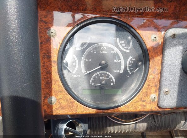 U15GL091251       1977 FORD BRONCO Черный Вид задних сидений