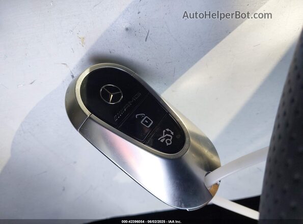 W1KLF6DB4SA150657 2025 MERCEDES-BENZ E Gray Widok deski rozdzielczej