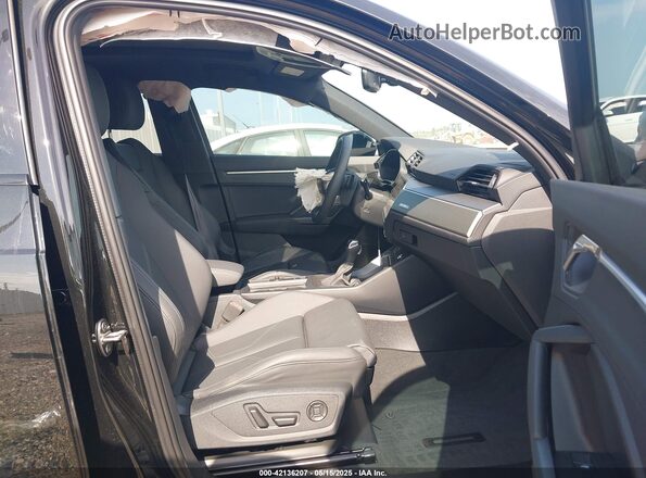 WA1EECF37R1184669 2024 AUDI Q3 Черный 
