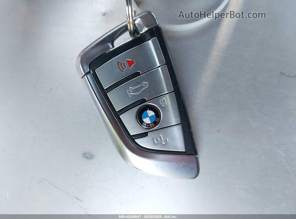 WBA7T2C07NCJ65222 2022 BMW 7 SERIES Black Առջևի վահանակի տեսք