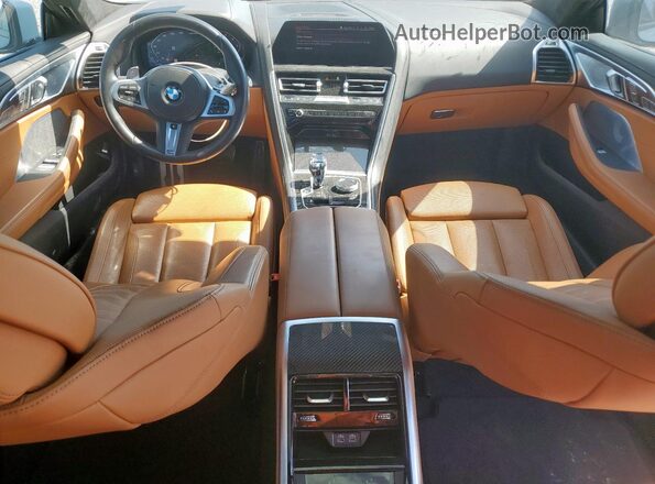 WBAGV8C06NCH98097 2022 BMW M8 Blue Вид панелі приладів