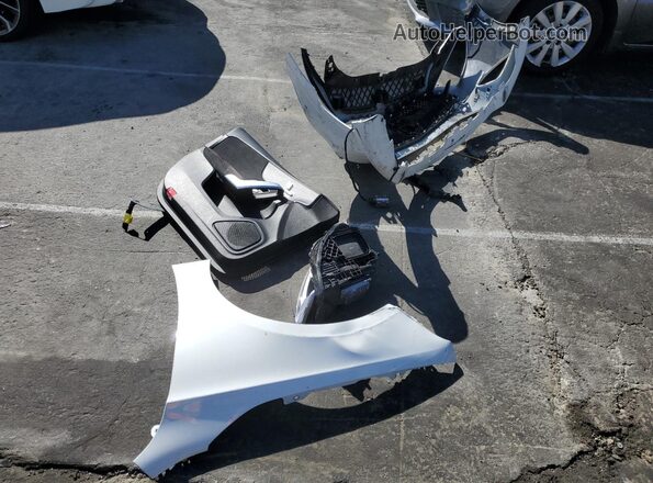 WDD3G4EB0KW022029 2019 MERCEDES-BENZ A White ძრავის განყოფილების ხედი