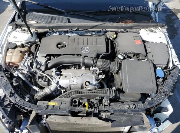 WDD3G4EB0KW022029 2019 MERCEDES-BENZ A White უკანა სალონის ხედი