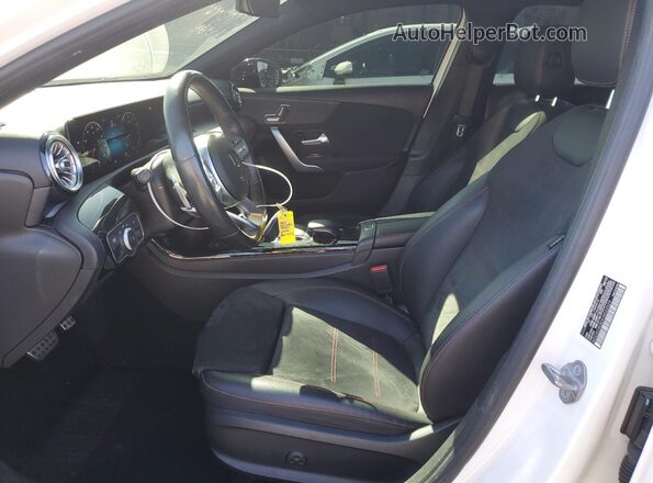 WDD3G4EB0KW022029 2019 MERCEDES-BENZ A White წინა სალონის ხედი