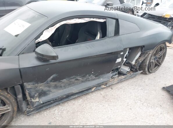 WUAKBAFX9L7900309 2020 AUDI R8 Black Widok z przodu