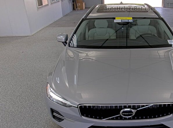 YV4L12RK0N1053127 2022 VOLVO XC60  Vista interior delantera