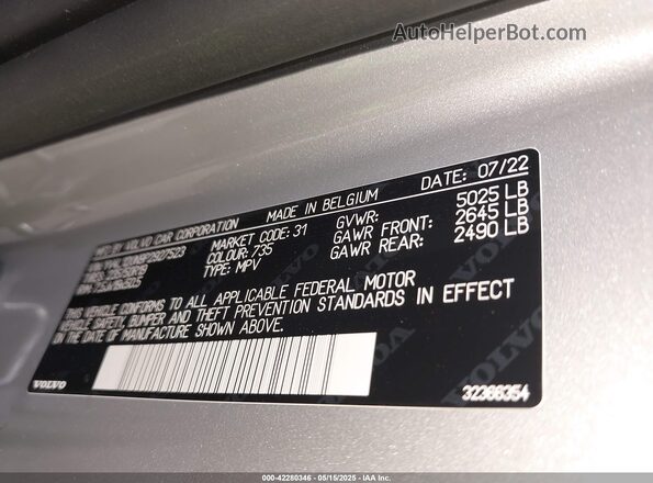 YV4L12UN9P2927523 2023 VOLVO XC40 Silver 
