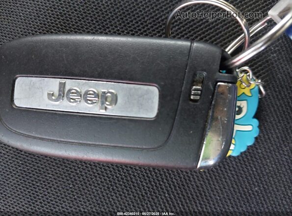 ZACNJDAB8MPN22480 2021 JEEP RENEGADE White Widok deski rozdzielczej