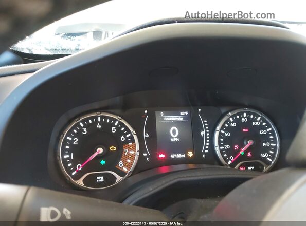 ZACNJDB13PPP32981 2023 JEEP RENEGADE Белый 