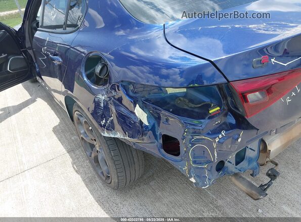 ZARFAMBN4M7648578 2021 ALFA ROMEO GIULIA Blue Вид спереду