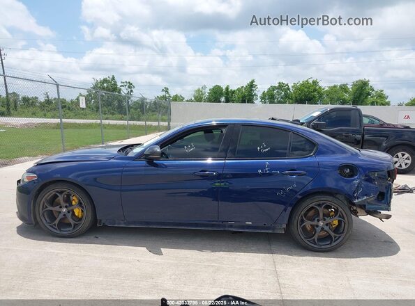 ZARFAMBN4M7648578 2021 ALFA ROMEO GIULIA Blue Панорамний вид салону 360°
