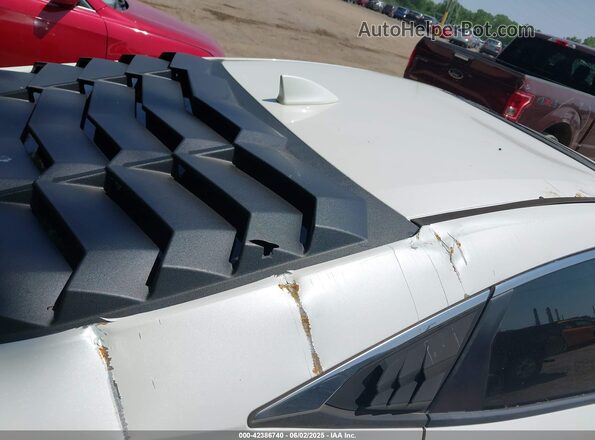 19XFC1F91GE017419 2016 HONDA CIVIC Белый 