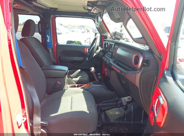 1C4HJXDG9KW649375 2019 JEEP WRANGLER UNLIMITED Red Front interior view