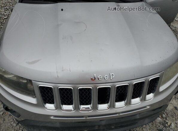 1C4NJCBA5GD620517 2016 JEEP COMPASS Silver Engine compartment view