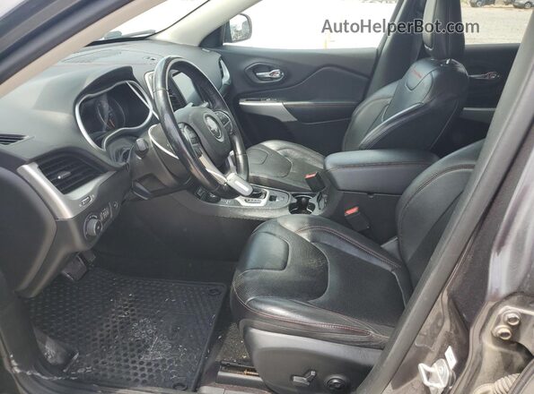 1C4PJMBX9JD609465 2018 JEEP CHEROKEE Угольный Вид салона спереди