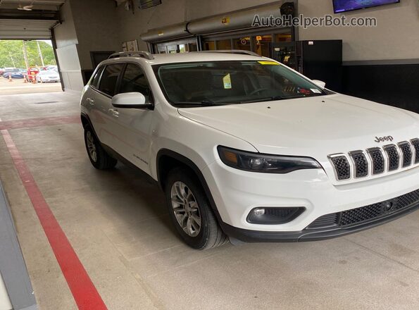 1C4PJMLB1MD211822 2021 JEEP CHEROKEE  Widok z przodu