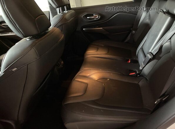 1C4PJMLB1MD211822 2021 JEEP CHEROKEE  Widok naklejki z numerem VIN