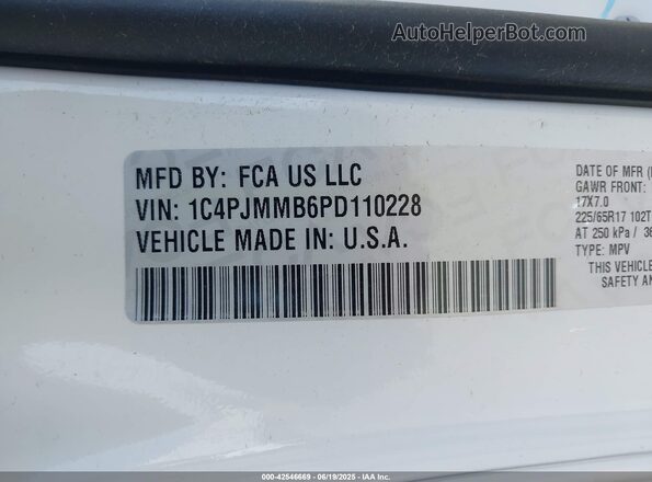1C4PJMMB6PD110228 2023 JEEP CHEROKEE White Engine compartment view