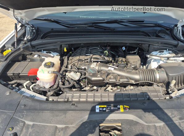 1C4RJHBG5PC513217 2023 JEEP GRAND CHEROKEE  Widok wnętrza 360 stopni
