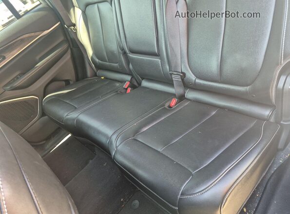 1C4RJHBG5PC513217 2023 JEEP GRAND CHEROKEE  Widok wnętrza z tyłu