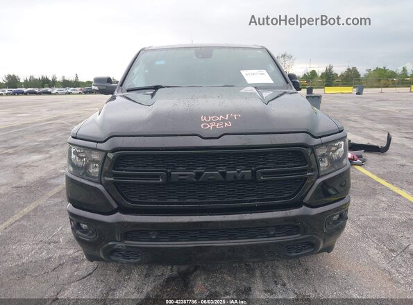 1C6RREFM3NN268238 2022 RAM 1500 Black Widok wnętrza z tyłu