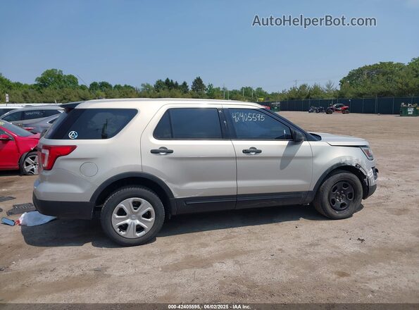 1FM5K8AR3GGA97588 2016 FORD POLICE INTERCEPTOR Silver უკანა სალონის ხედი